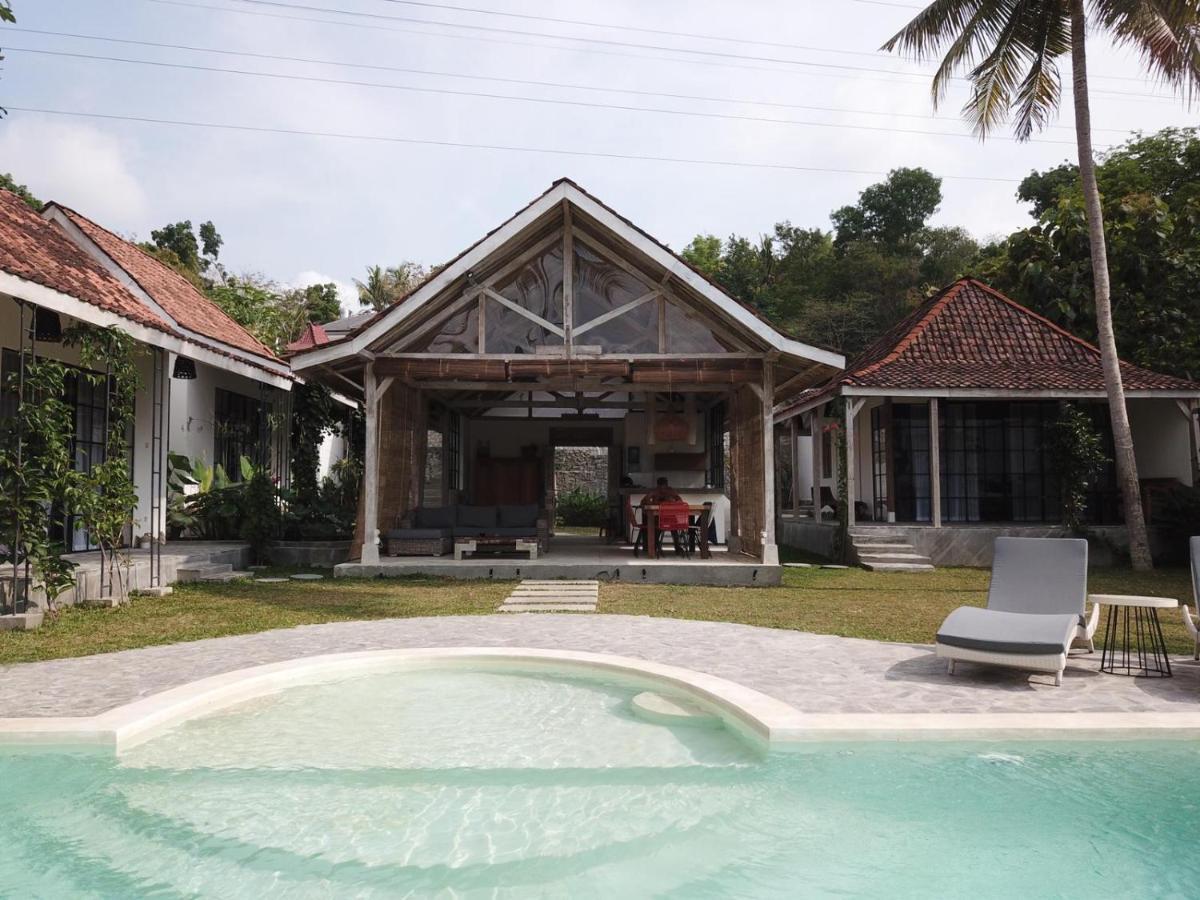 Sunmoonstarvillas Yogyakarta Jarakan Esterno foto