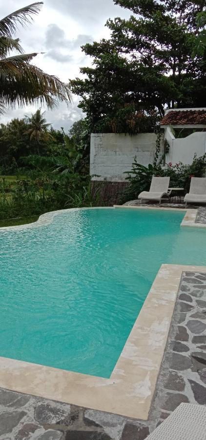 Sunmoonstarvillas Yogyakarta Jarakan Esterno foto