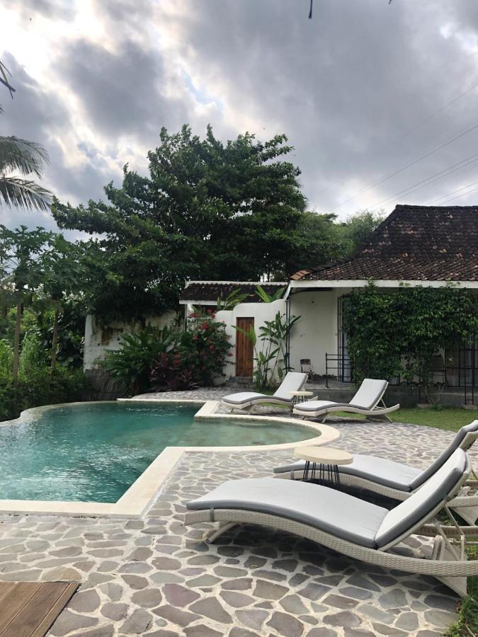 Sunmoonstarvillas Yogyakarta Jarakan Esterno foto