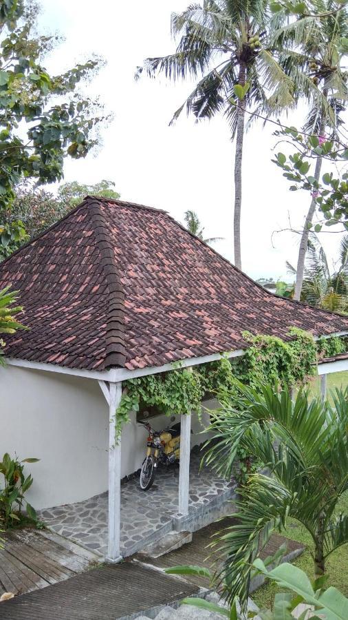 Sunmoonstarvillas Yogyakarta Jarakan Esterno foto