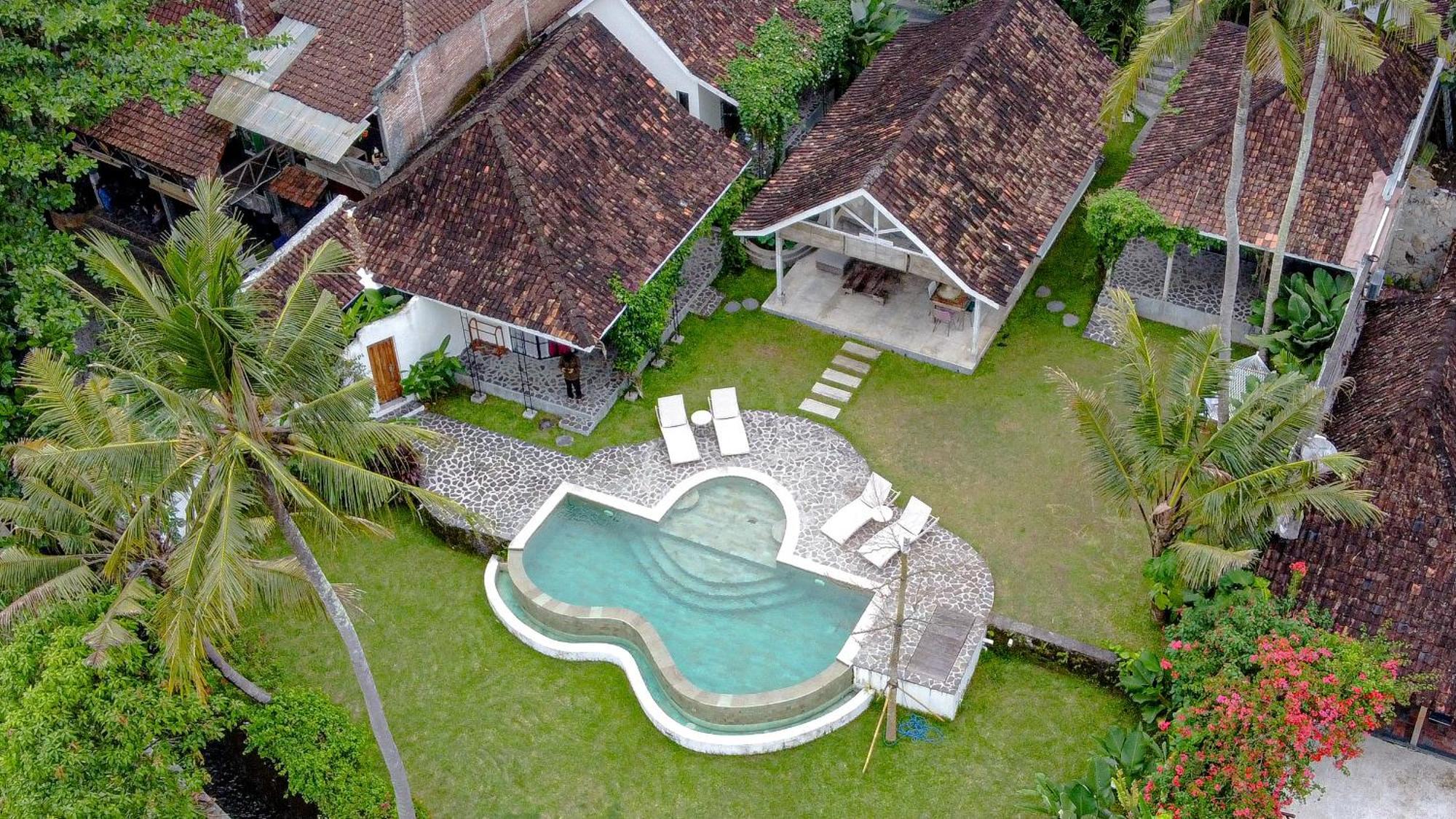Sunmoonstarvillas Yogyakarta Jarakan Esterno foto