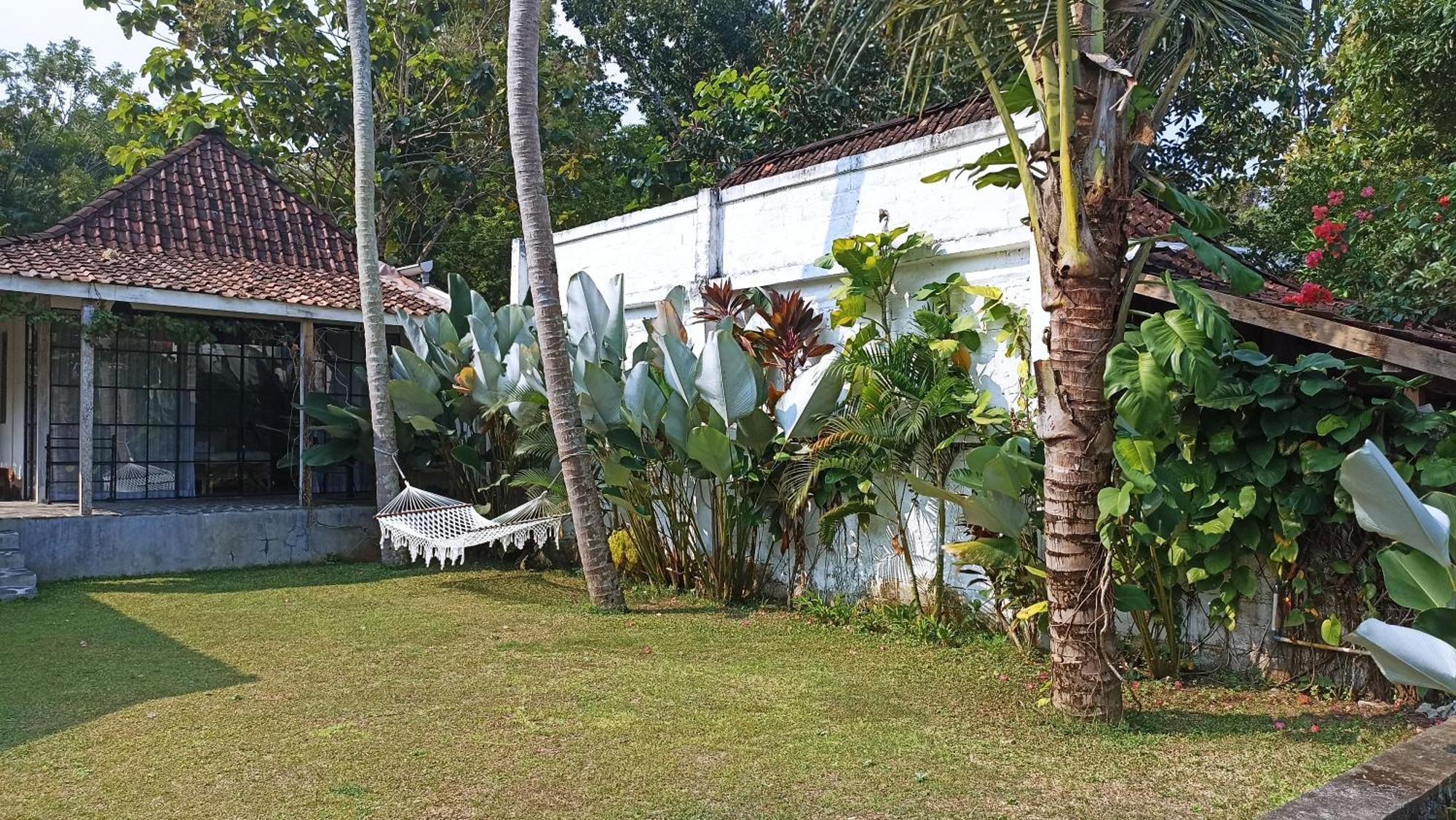 Sunmoonstarvillas Yogyakarta Jarakan Esterno foto